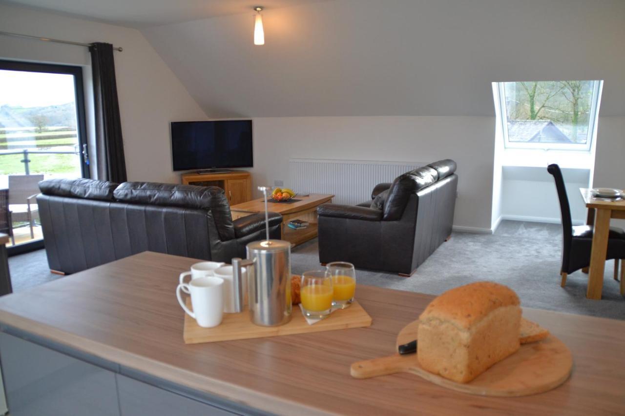 Gerycastell Luxury Holiday Apartment With Stunning Views & Ev Station Point Carmarthen Exterior foto