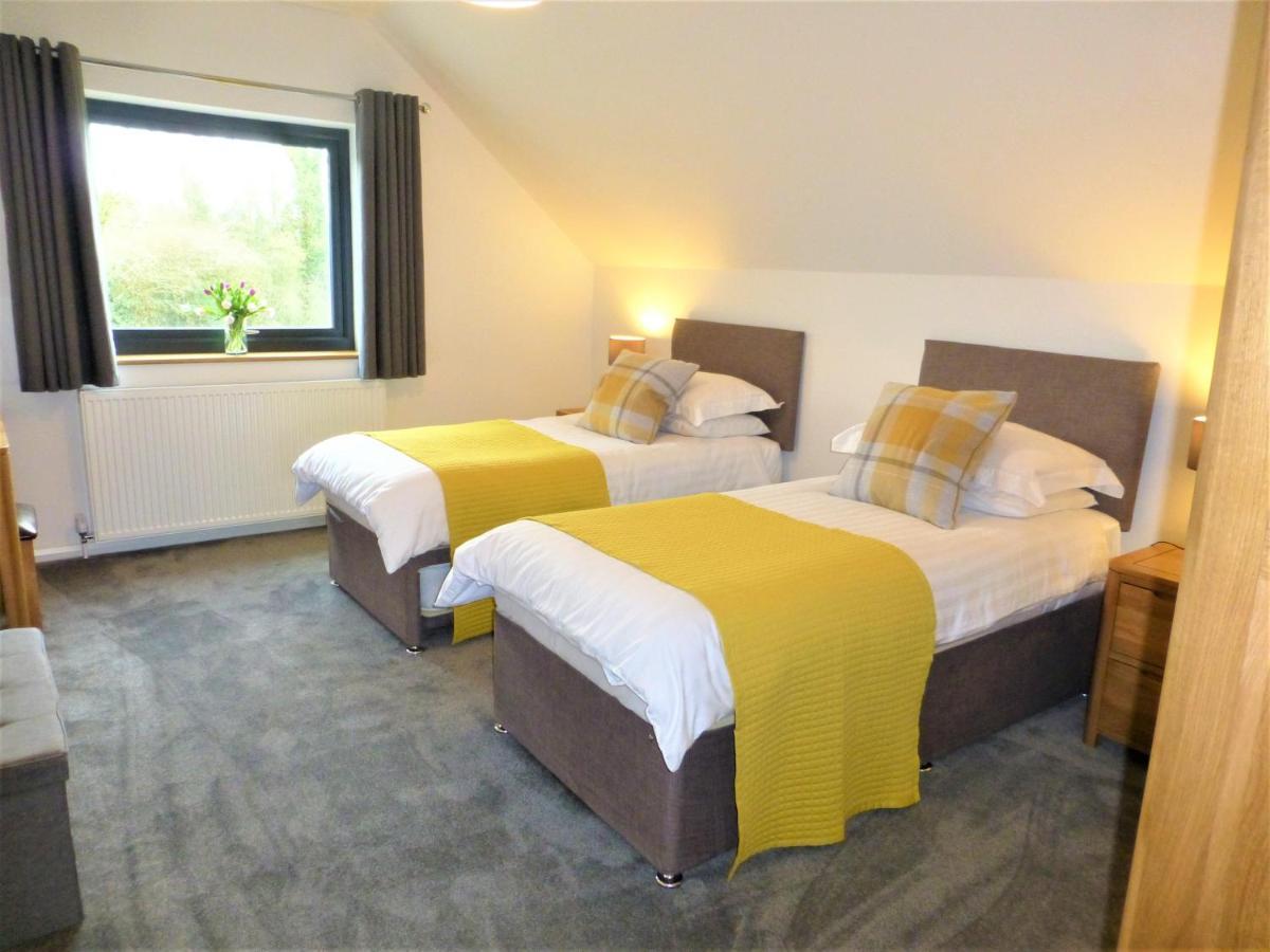 Gerycastell Luxury Holiday Apartment With Stunning Views & Ev Station Point Carmarthen Exterior foto